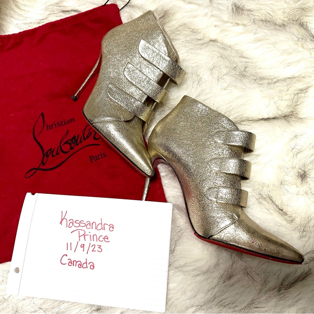 ❌SOLD❌ 38.5 Gold Louboutin booties